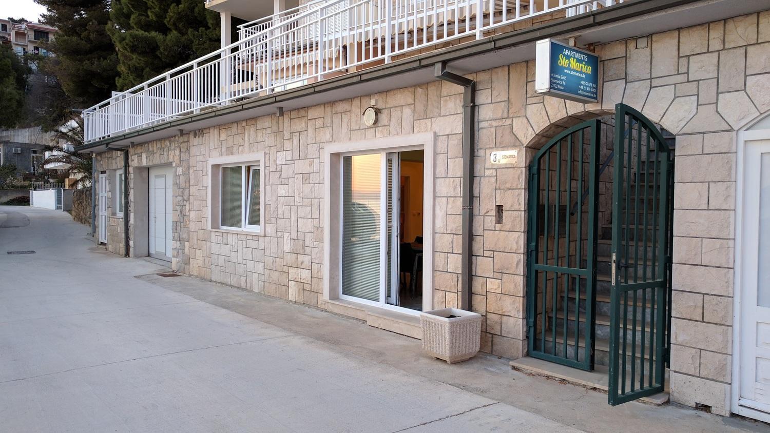 Apartments Stomarica Brela Chambre photo