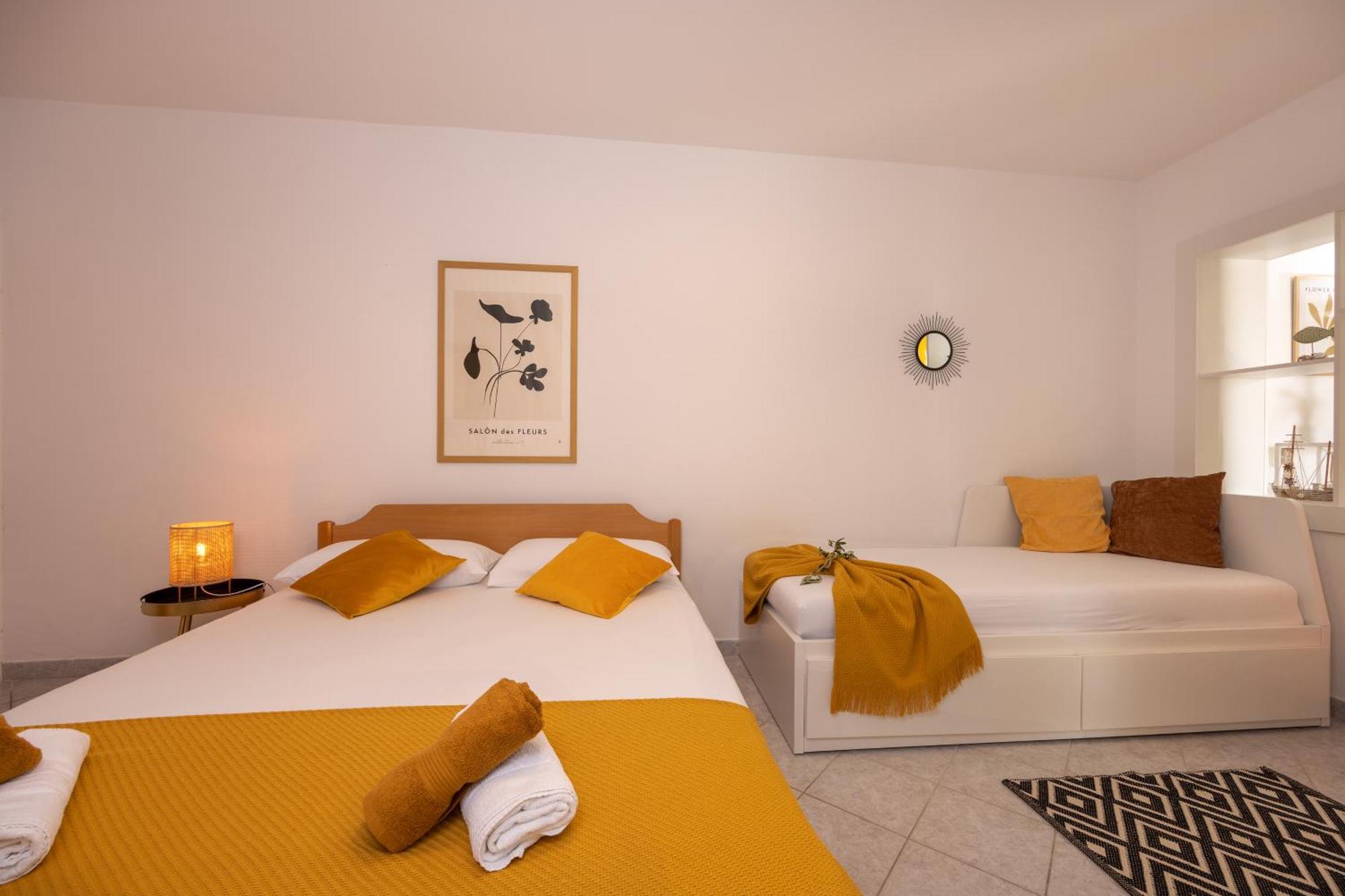 Apartments Stomarica Brela Chambre photo